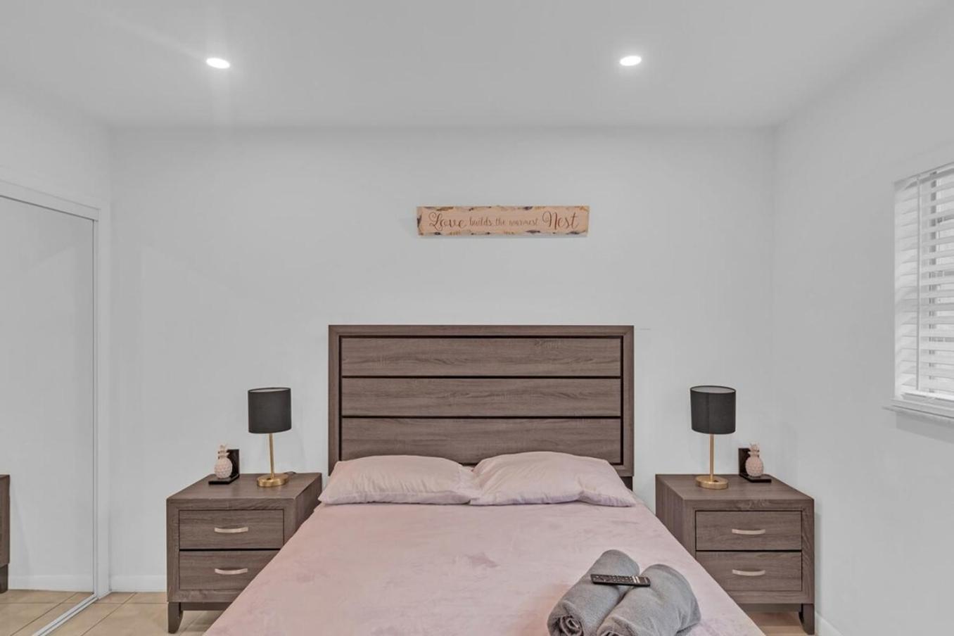 2 Bedroom House Minutes From And Casino Db1 *